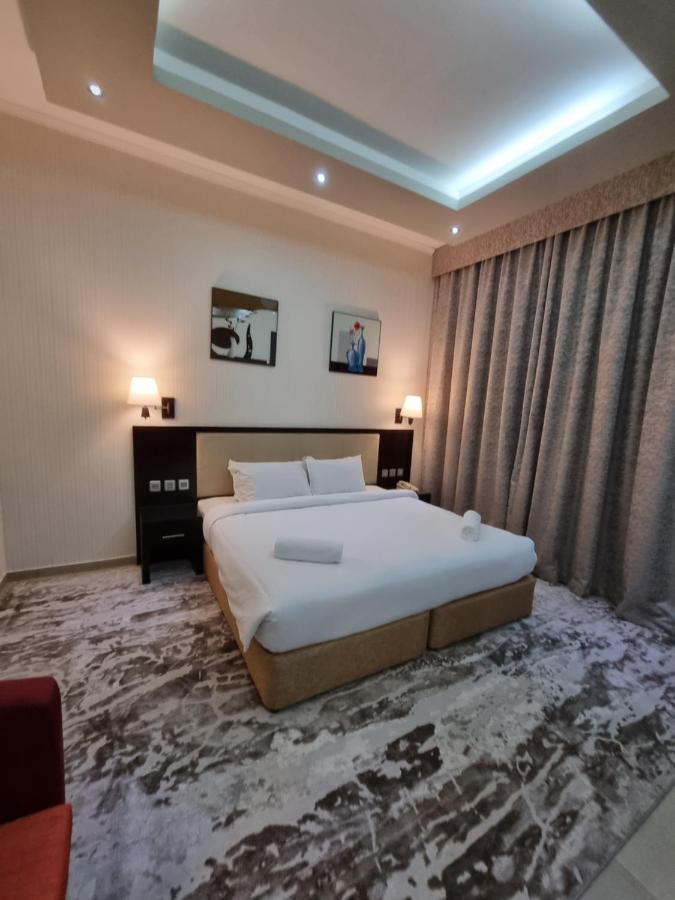 Vista City Hotel Dubai Exterior foto